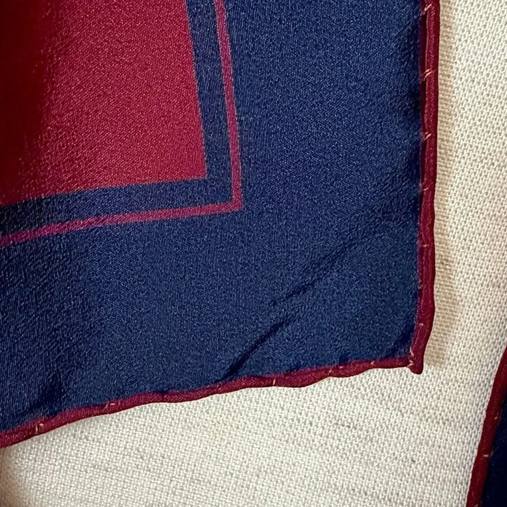 Gucci Silk Scarf Maroon Blue Bird Print Vintage Script Logo 33x33